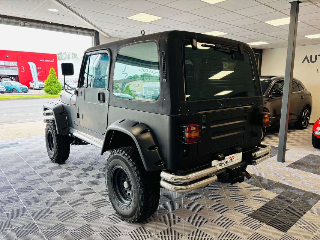Jeep Wrangler — 9