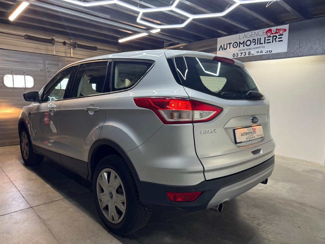 Ford Kuga — 7