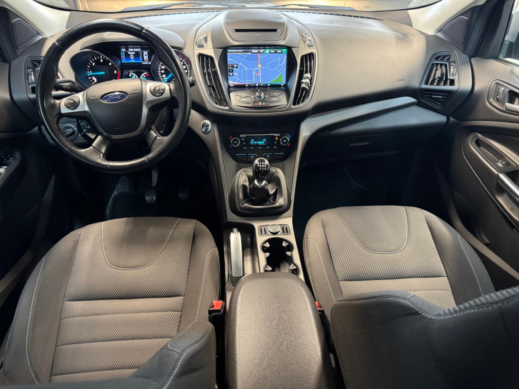 Ford Kuga — 12