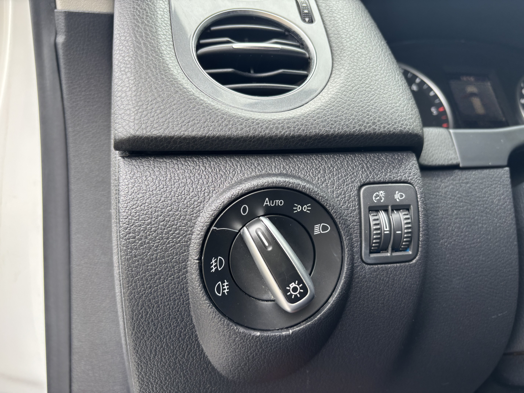 Volkswagen Tiguan — 17