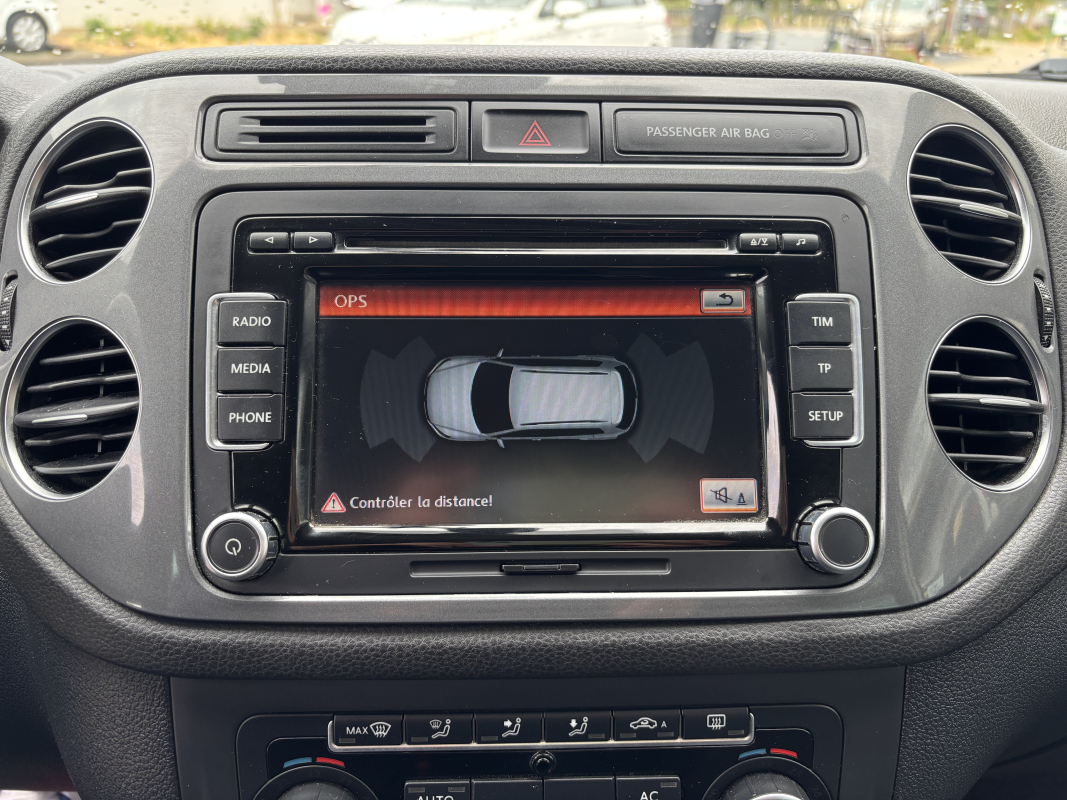 Volkswagen Tiguan — 16