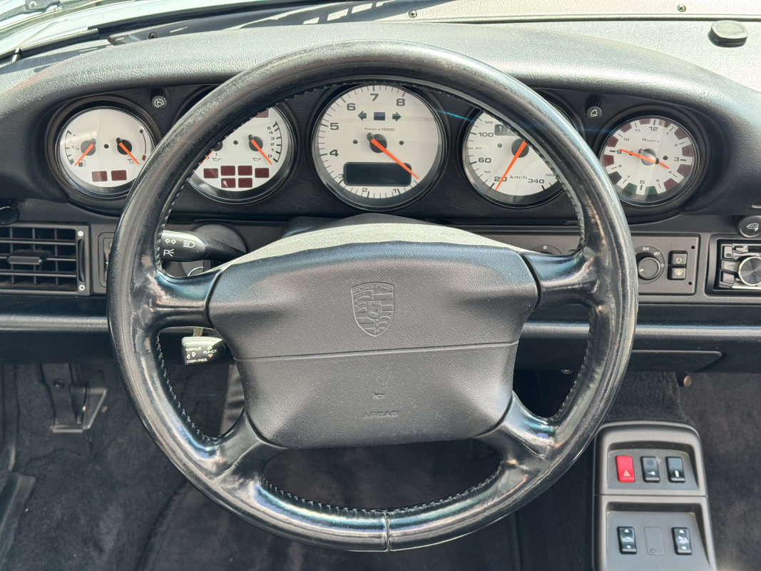 Porsche 911 — 16