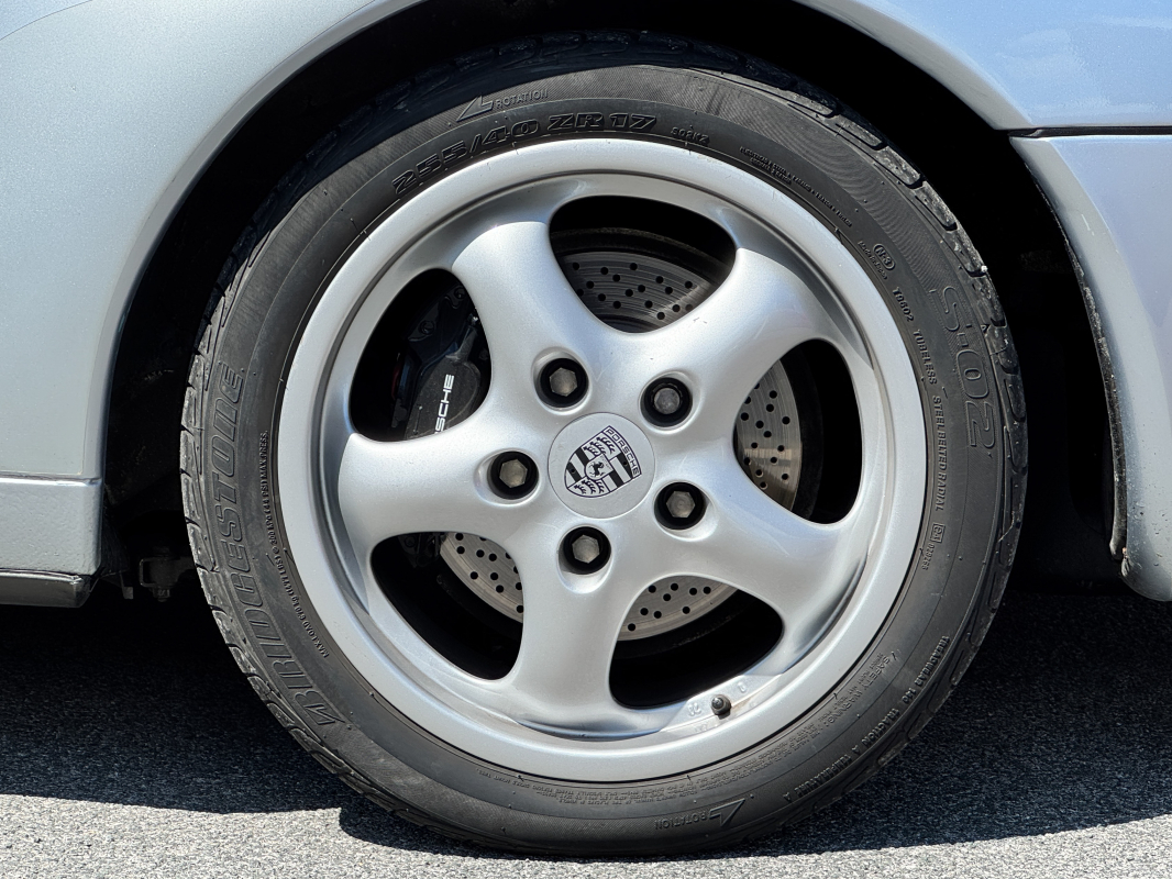 Porsche 911 — 38