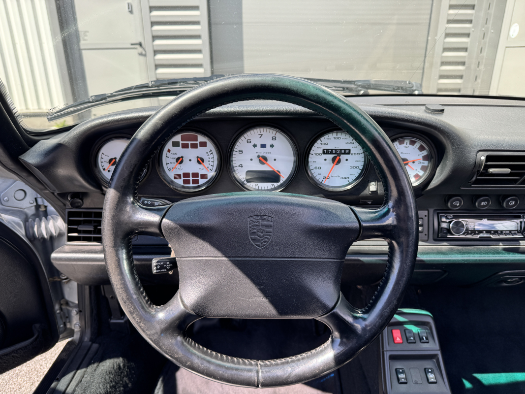 Porsche 911 — 27