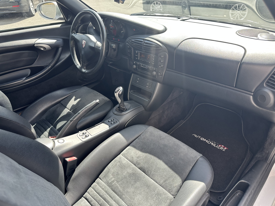 Porsche Boxster — 11