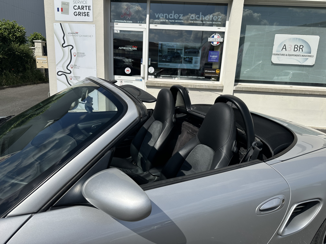 Porsche Boxster — 33