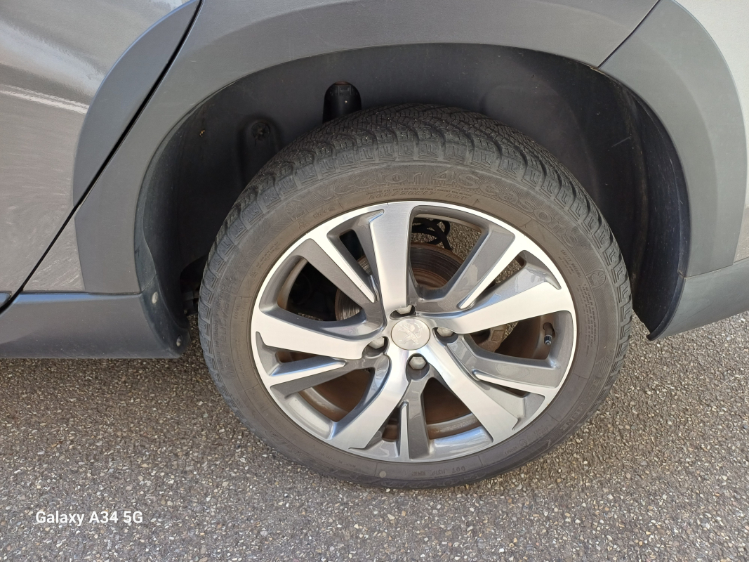 Peugeot 2008 — 24