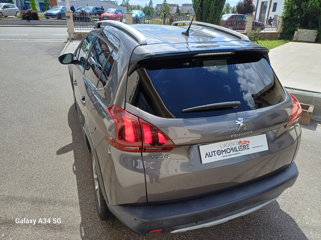 Peugeot 2008 — 7