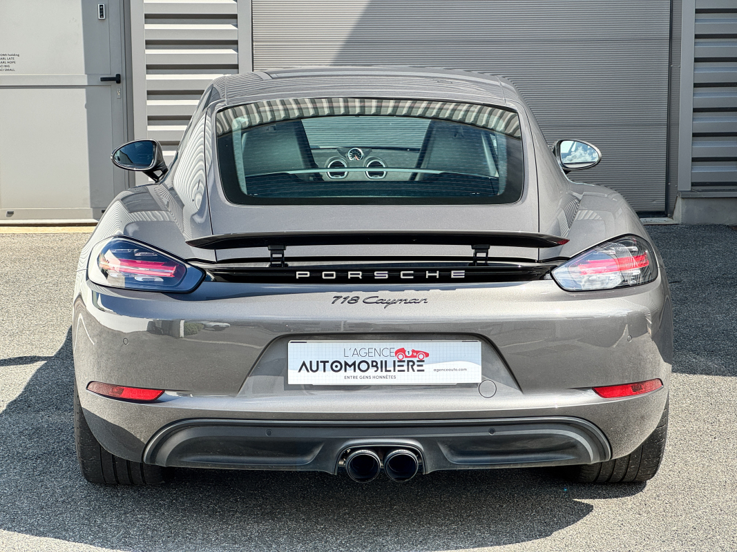 Porsche 718 — 8