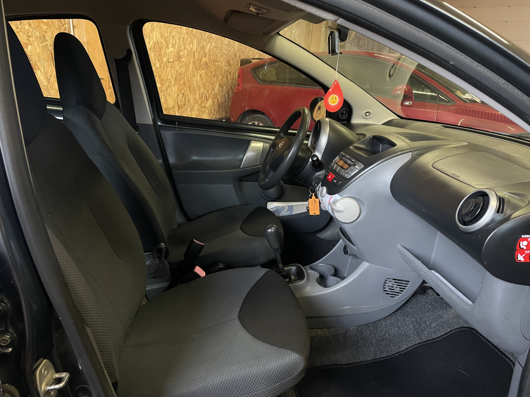 Toyota Aygo — 11