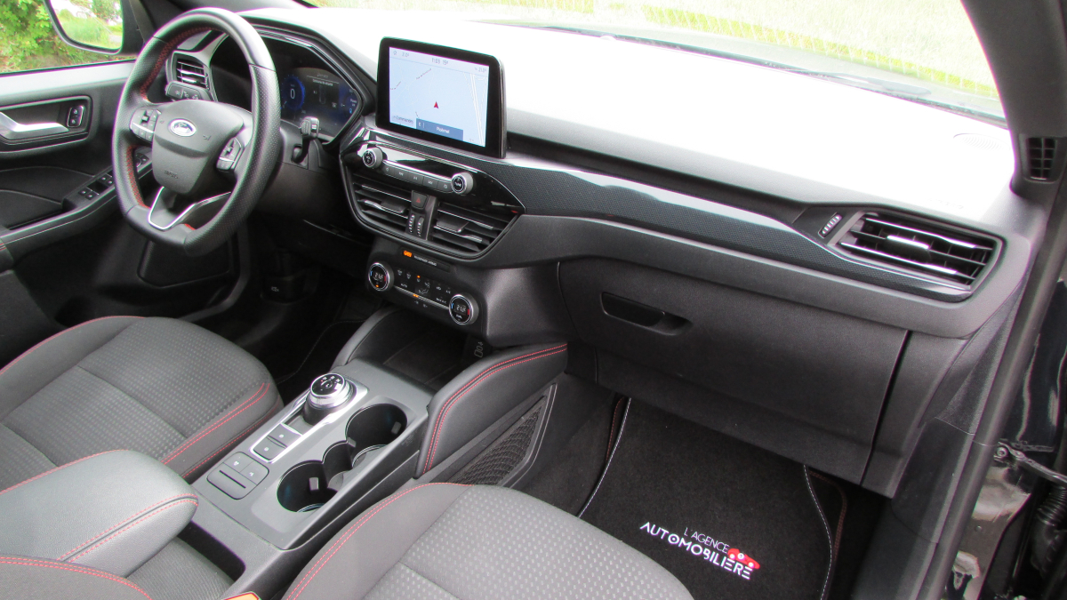 Ford Kuga — 11