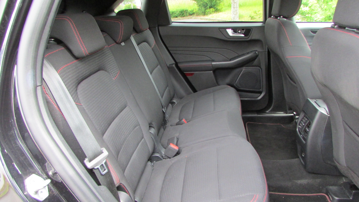 Ford Kuga — 12