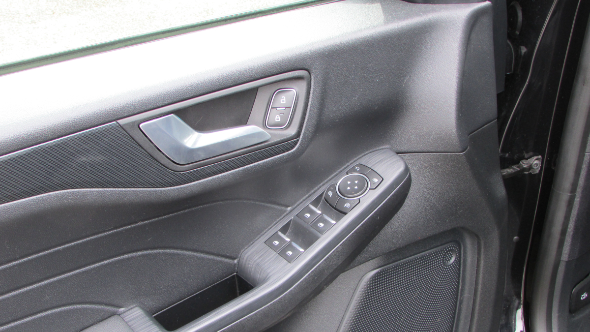 Ford Kuga — 21