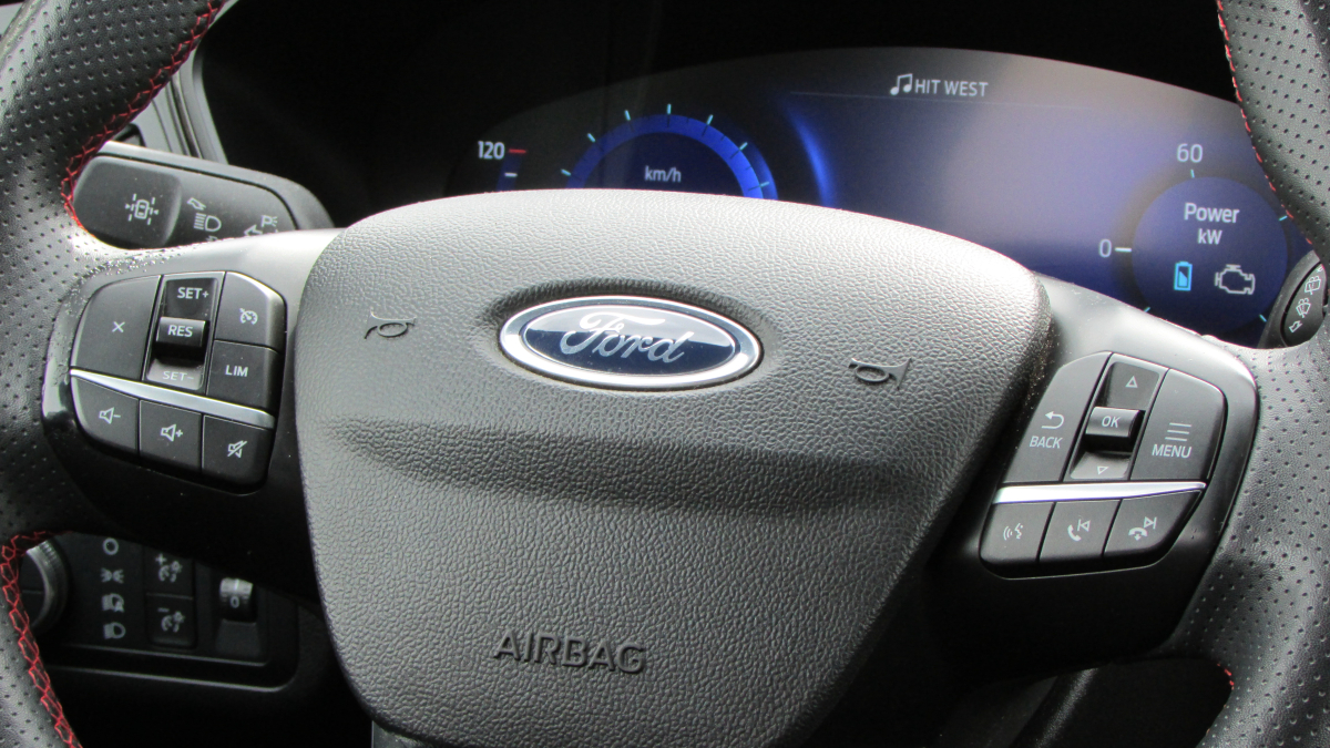 Ford Kuga — 14