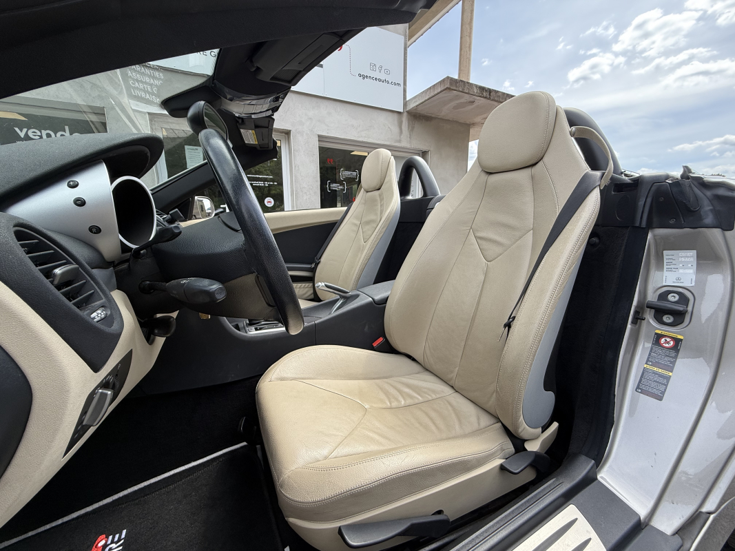 Mercedes SLK — 12
