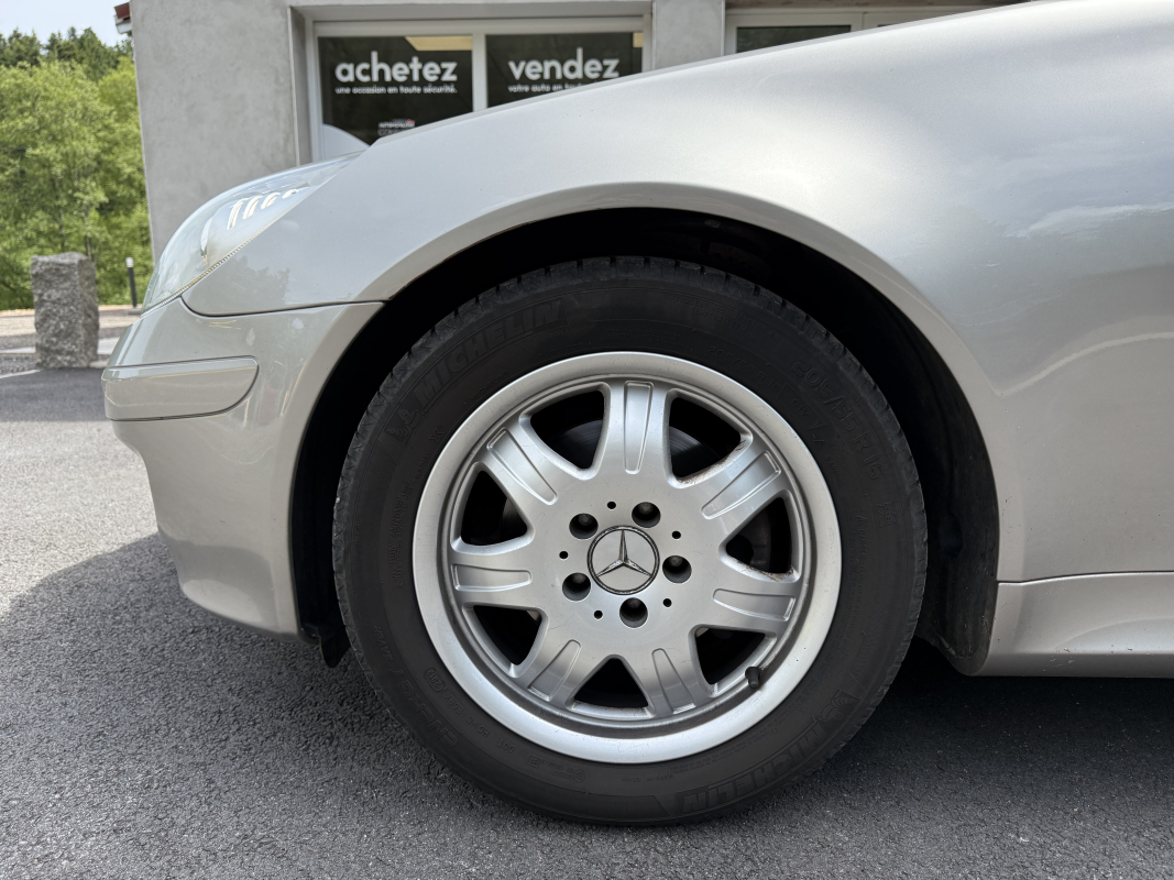 Mercedes SLK — 21