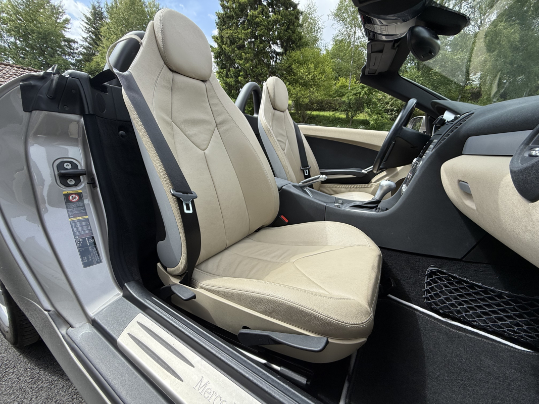 Mercedes SLK — 16