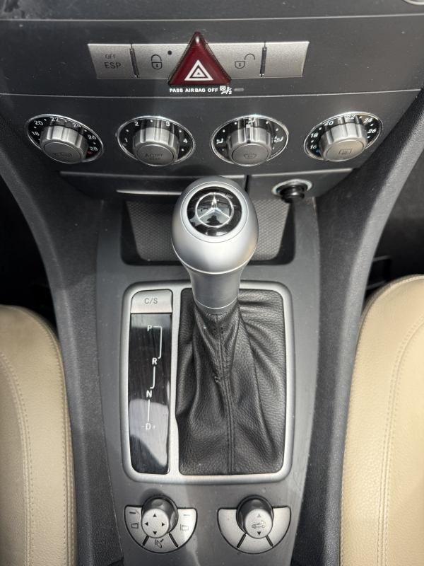 Mercedes SLK — 19