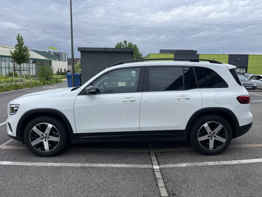 Mercedes GLB — 4