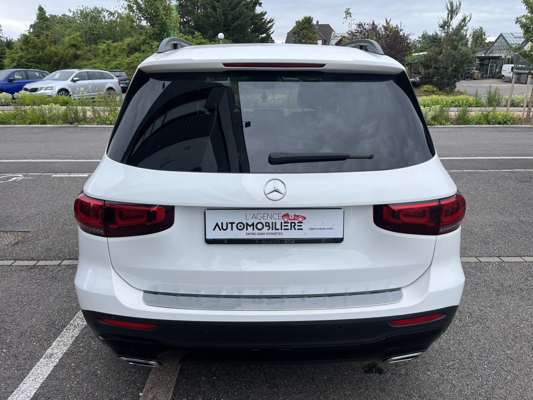 Mercedes GLB — 6