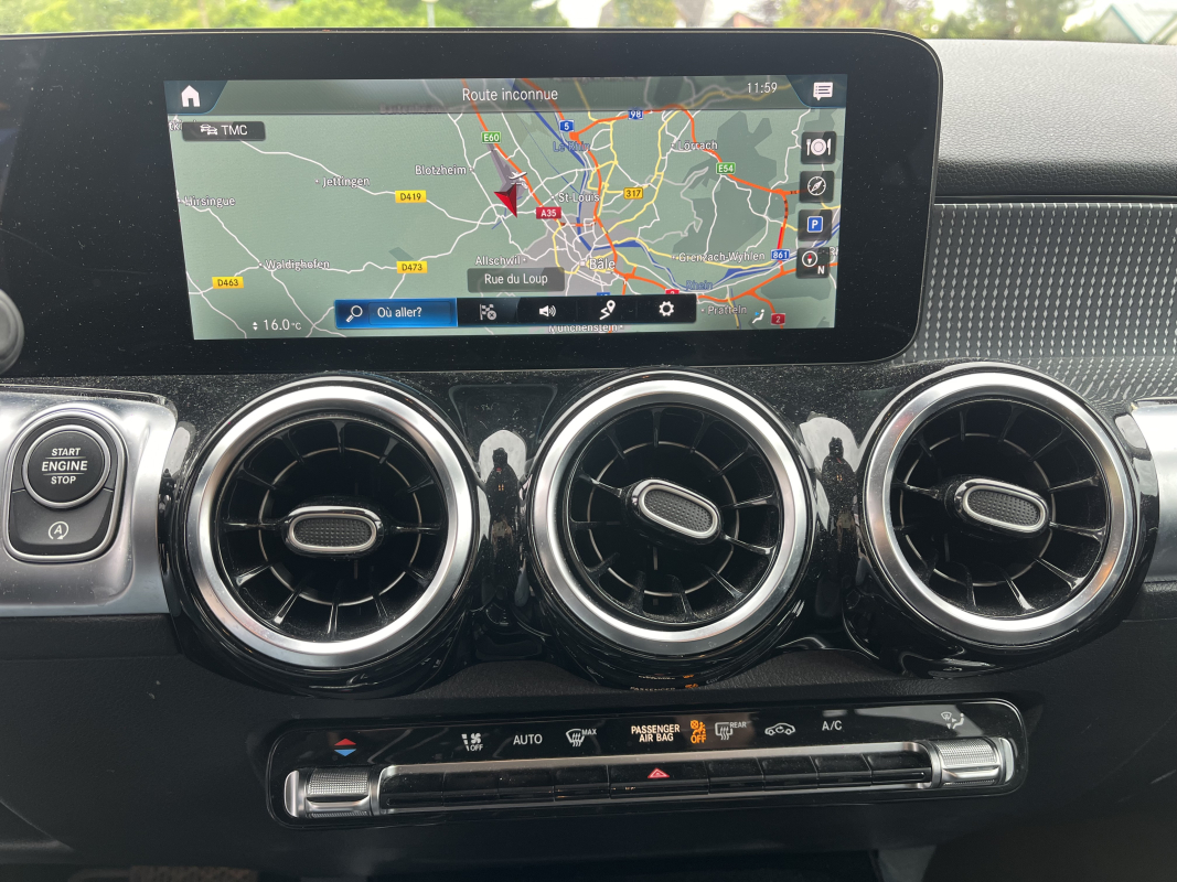 Mercedes GLB — 13