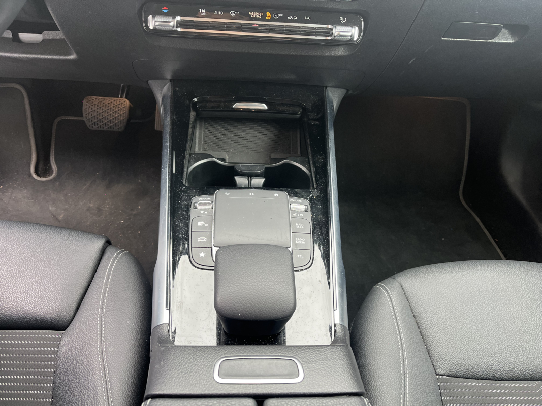 Mercedes GLB — 14