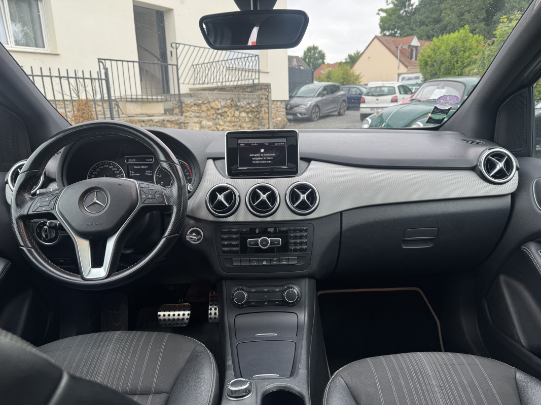 Mercedes Classe B — 14