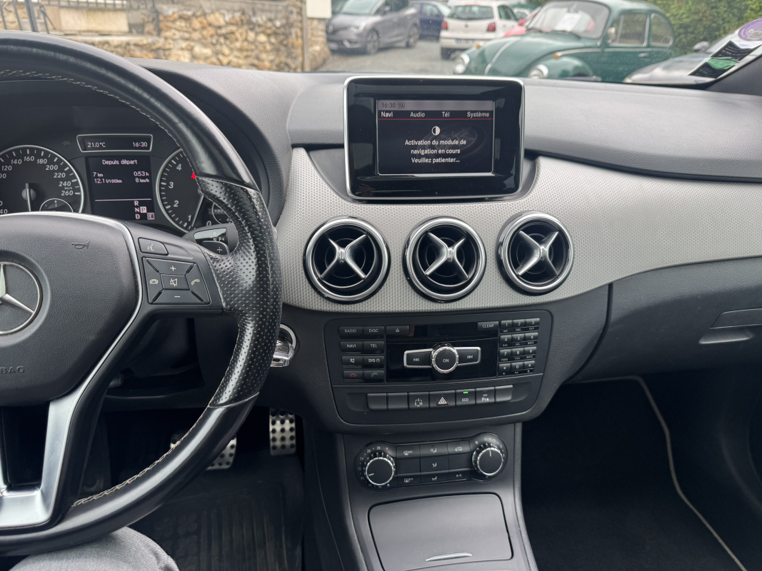 Mercedes Classe B — 22