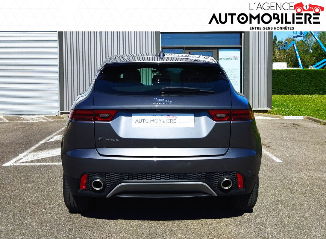 Jaguar E-Pace — 3