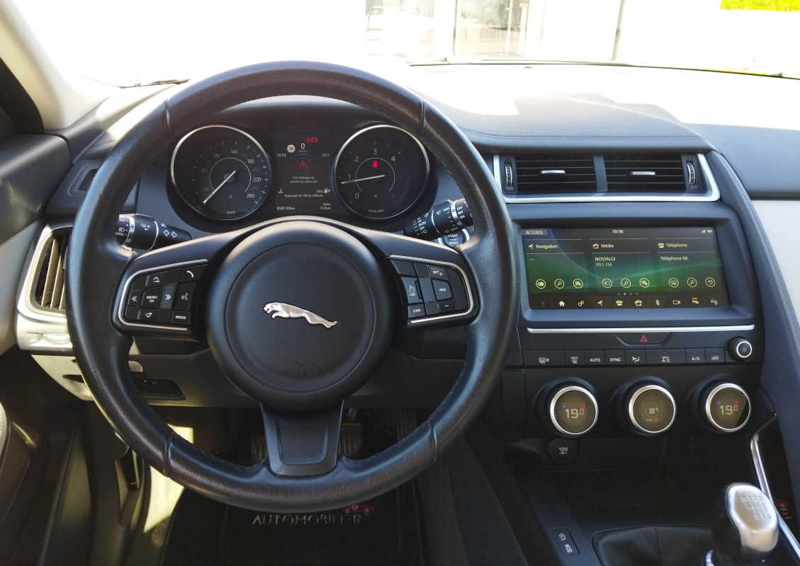 Jaguar E-Pace — 8