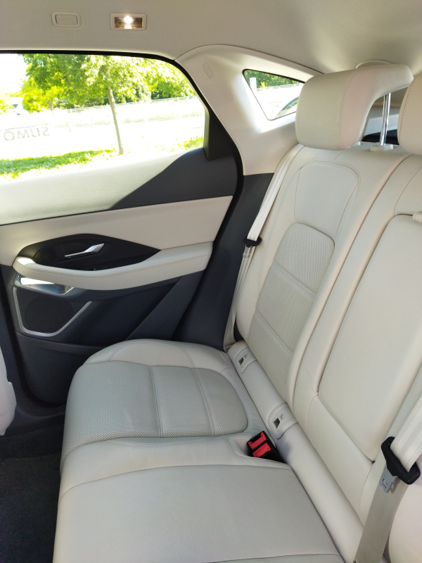 Jaguar E-Pace — 18