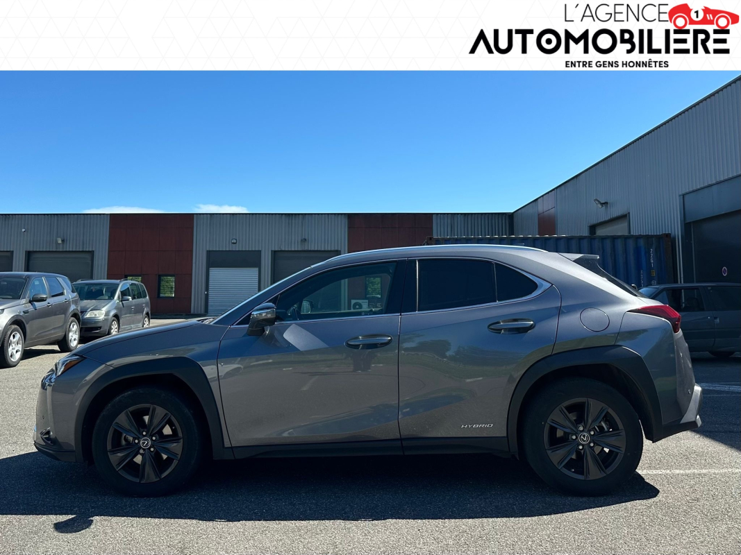 Lexus UX — 6