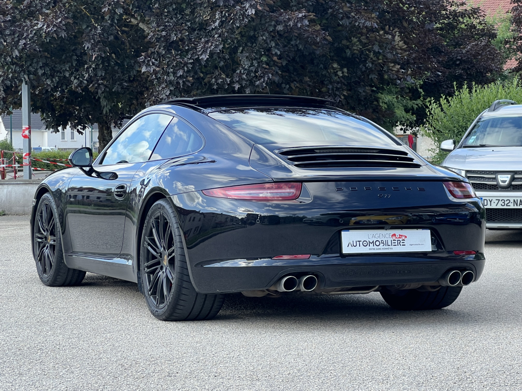 Porsche 911 — 3