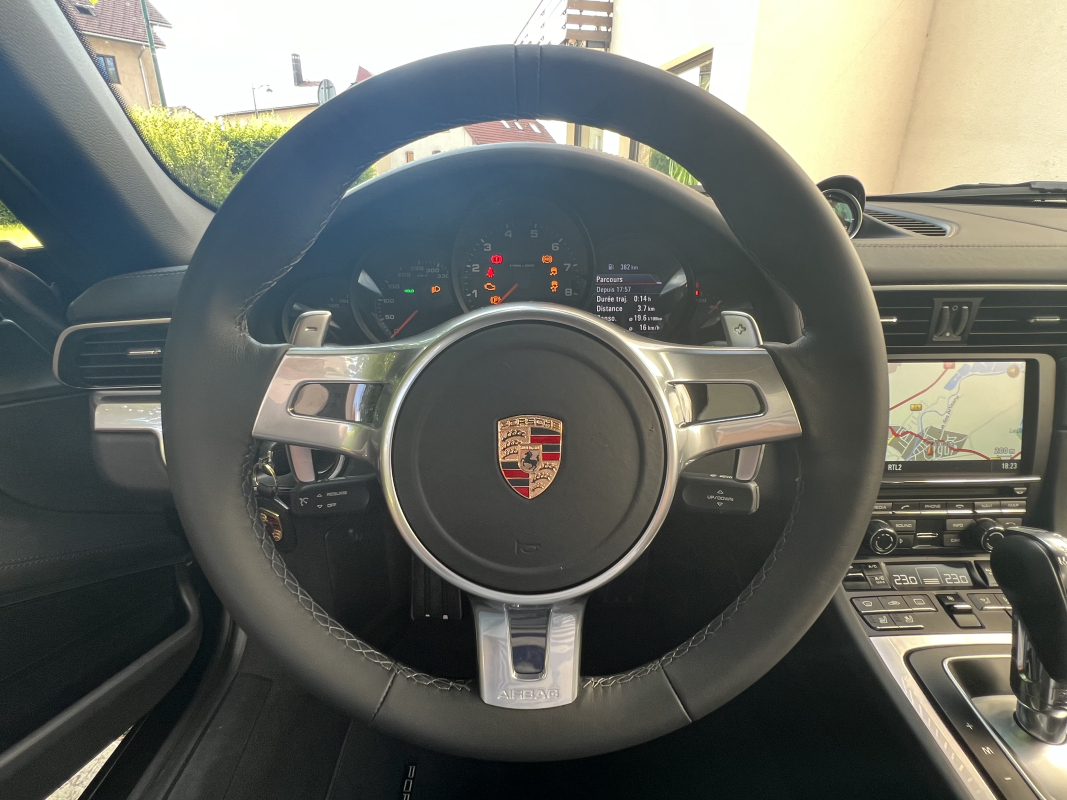 Porsche 911 — 14