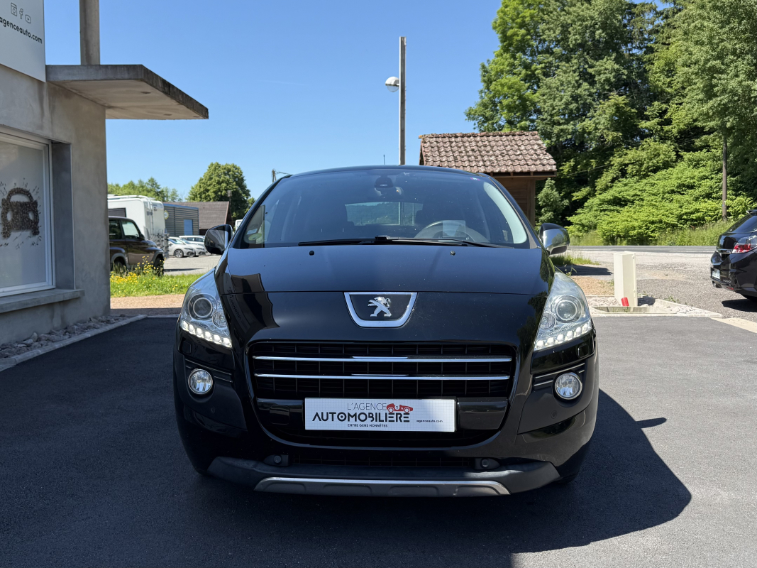 Peugeot 3008 HYbrid4 — 2