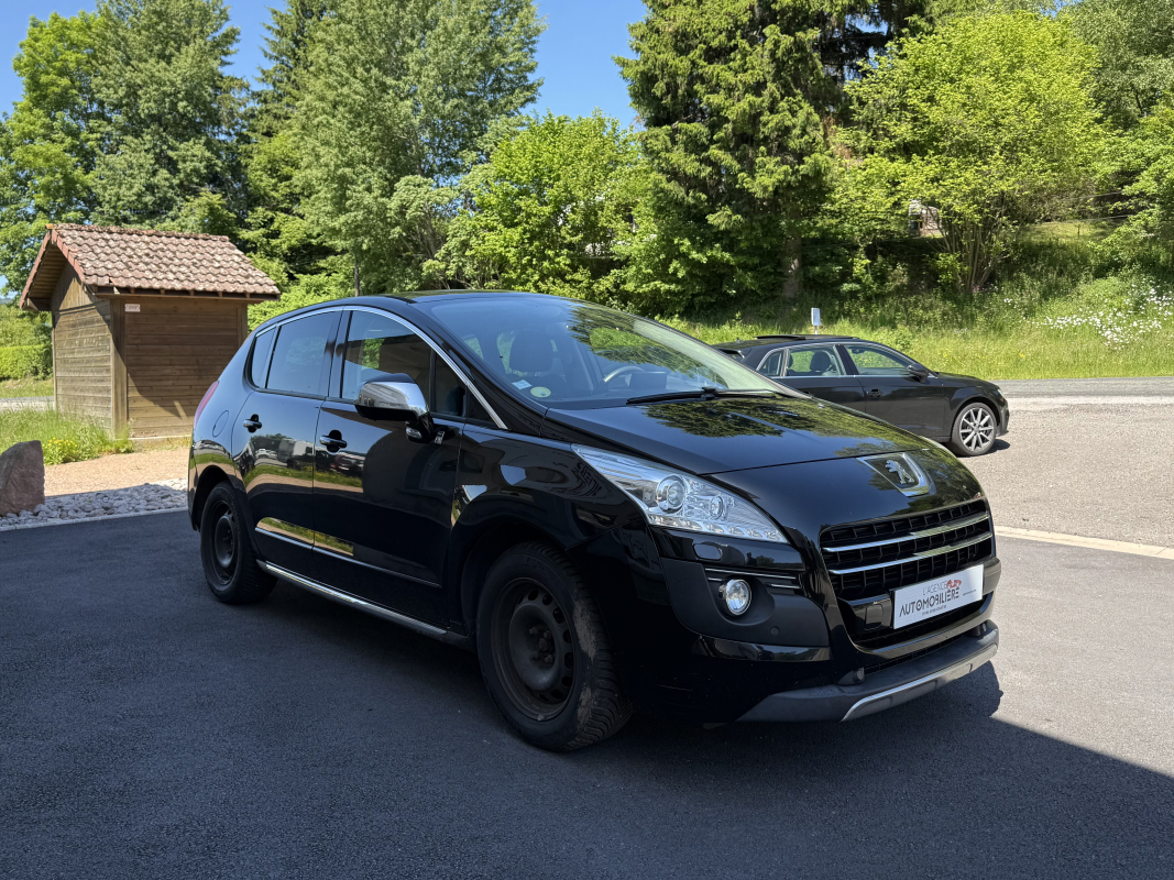 Peugeot 3008 HYbrid4 — 3