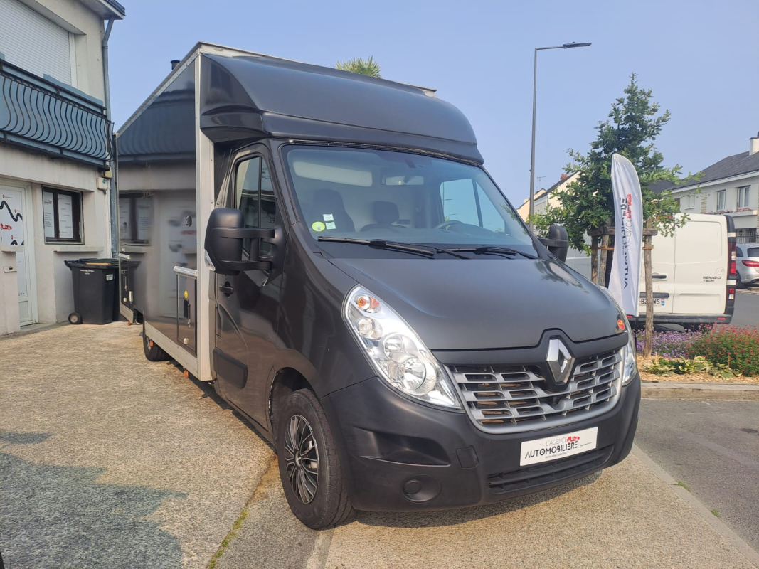 Renault Master — 3