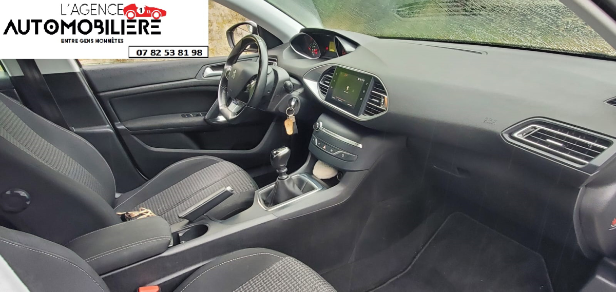 Peugeot 308 — 13