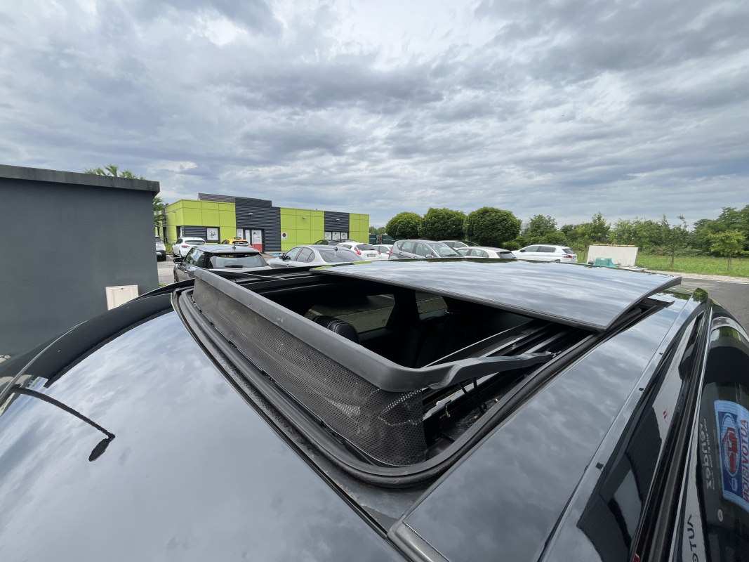 Land Rover Range Rover Velar — 28