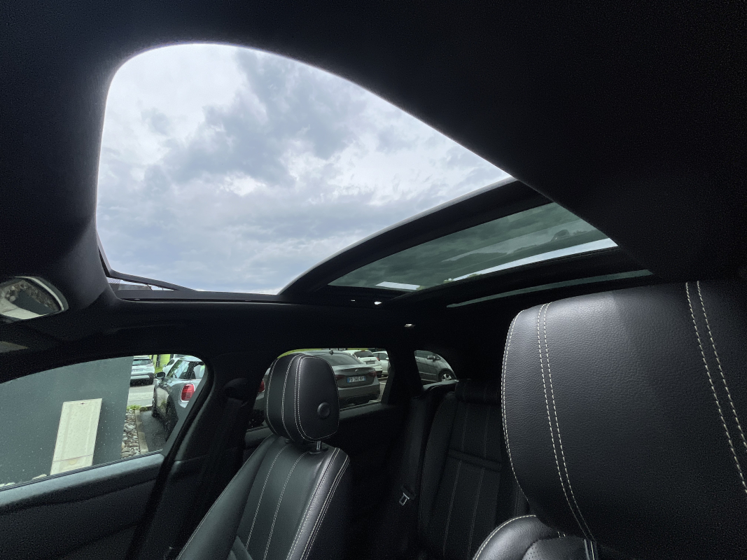Land Rover Range Rover Velar — 18