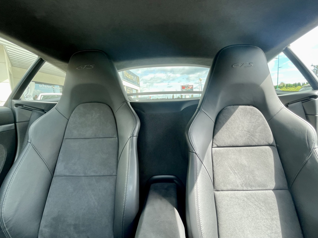 Porsche Cayman — 29