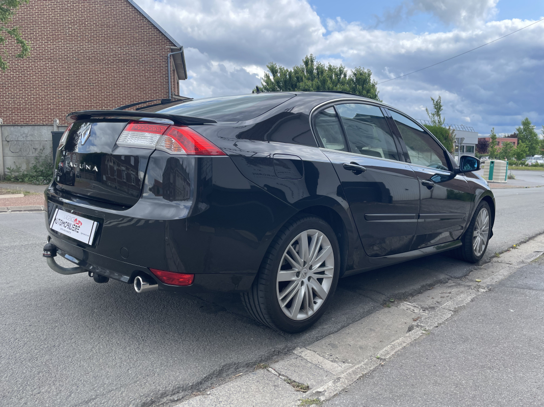 Renault Laguna — 5