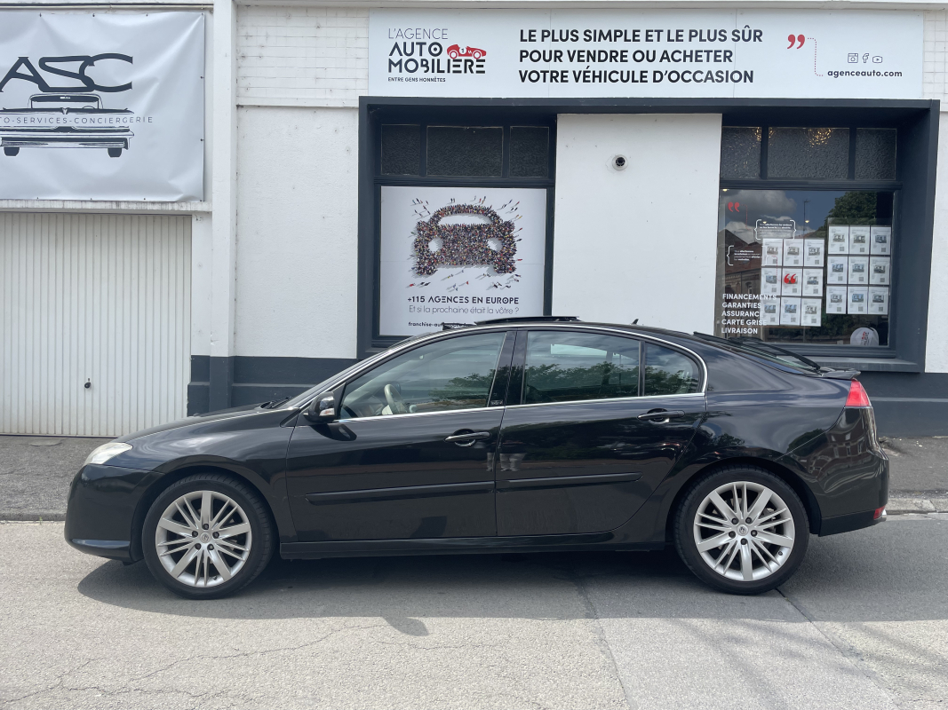 Renault Laguna — 9