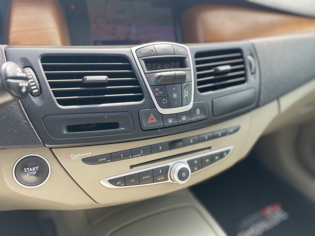 Renault Laguna — 18
