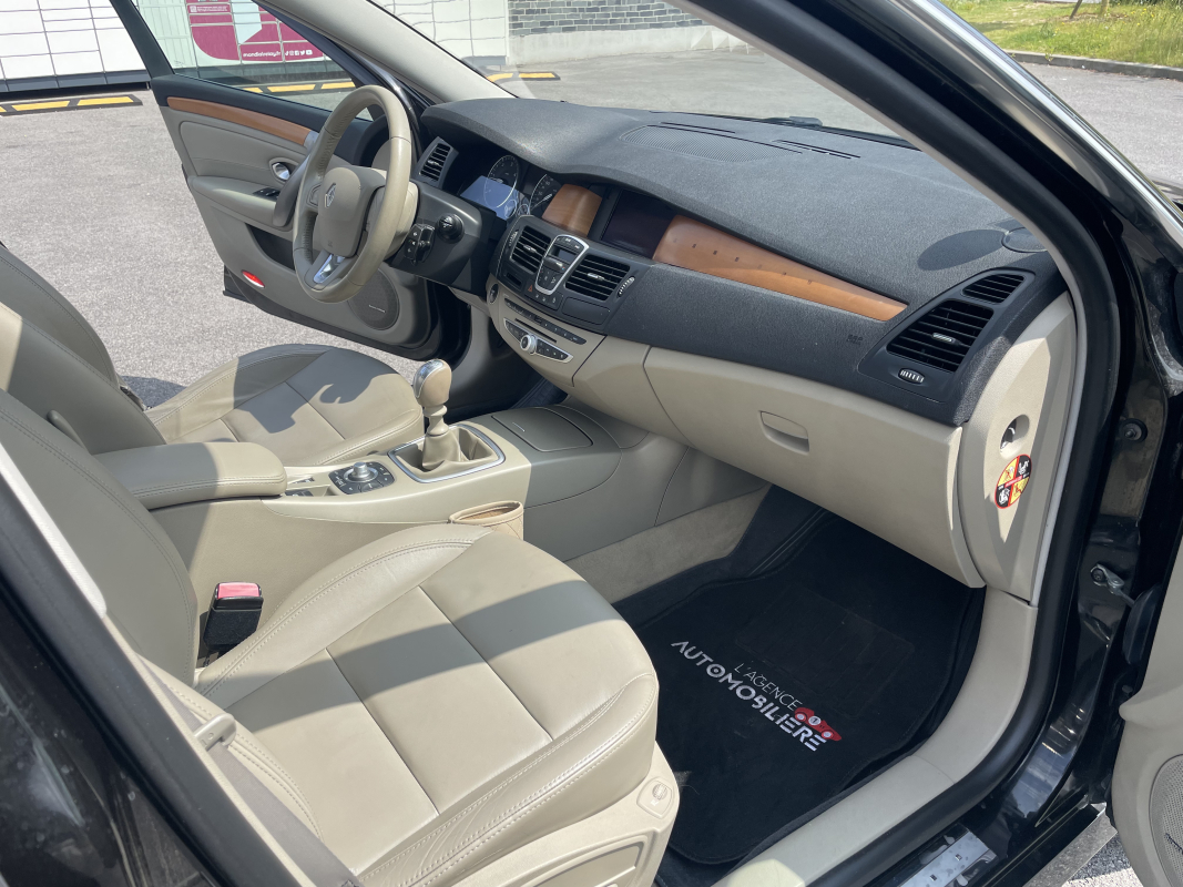 Renault Laguna — 23