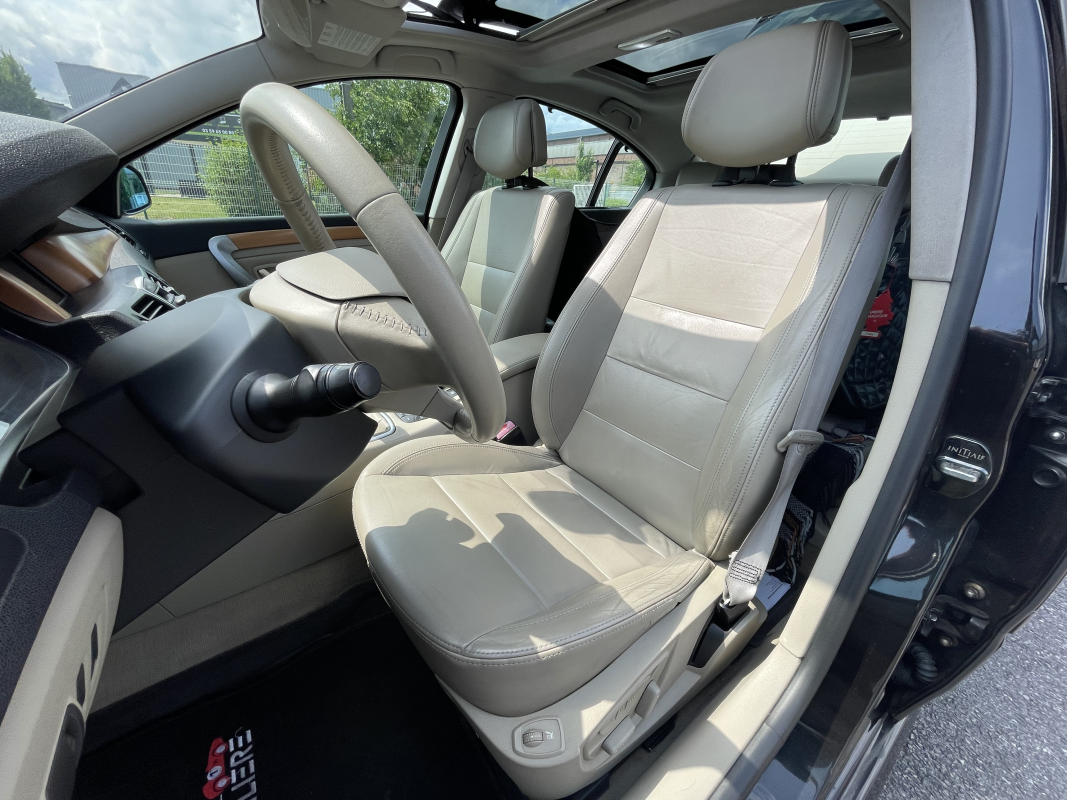 Renault Laguna — 12