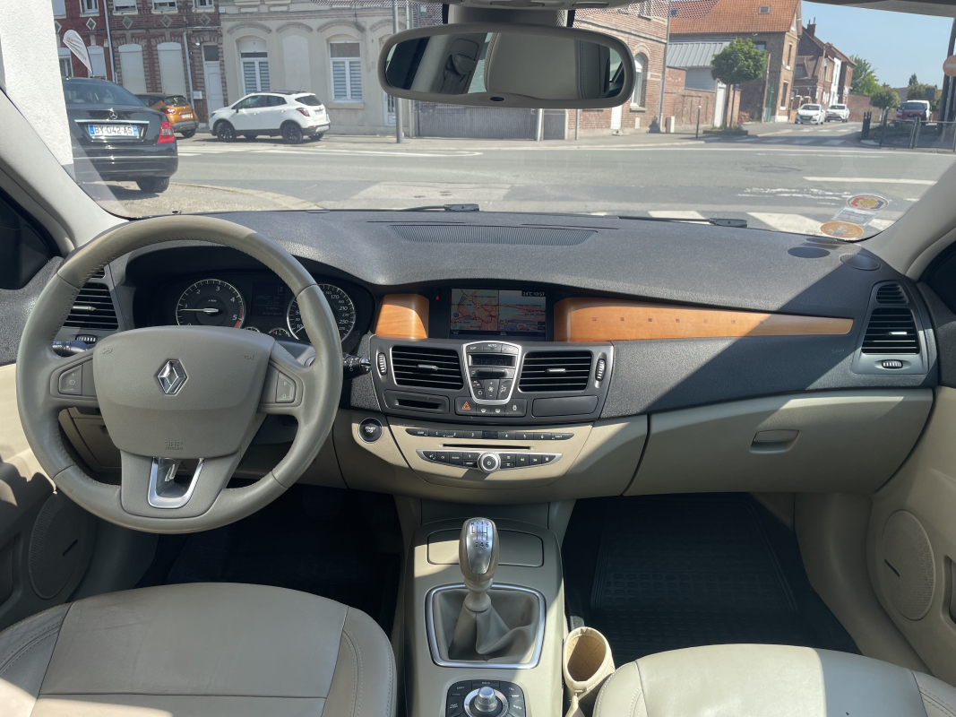 Renault Laguna — 14