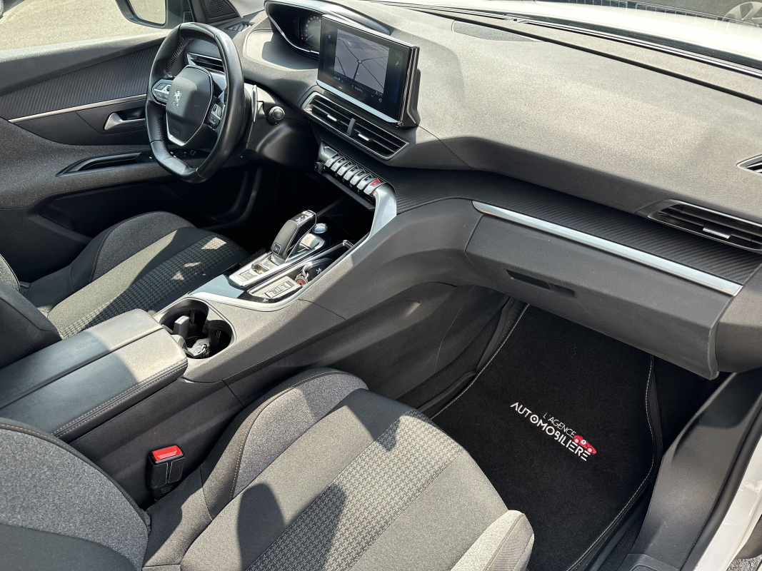 Peugeot 3008 — 11