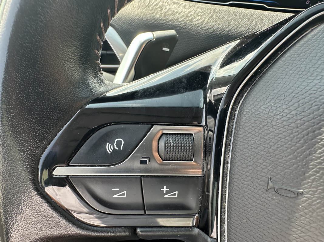 Peugeot 3008 — 23