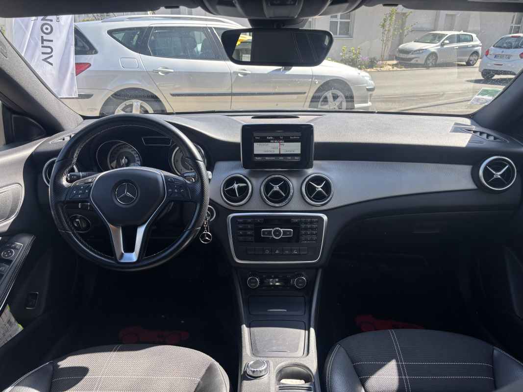 Mercedes Classe CLA — 11